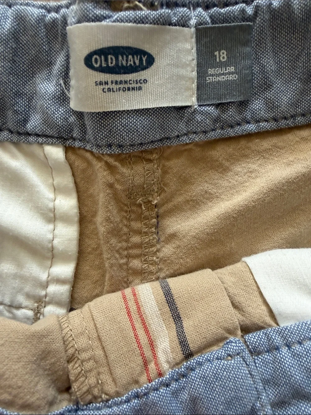 OLD NAVY TAN, RED & GRAY COTTON PLAID BOYS SHORTS WITH ADJUSTABLE WAIST SIZE 18